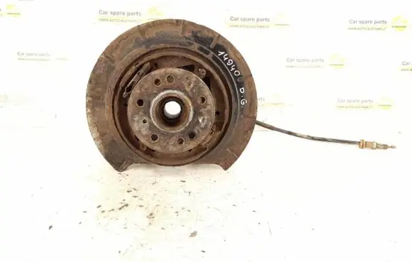 Mercedes-Benz ML W164 Rear wheel hub 1643501208 1643560201