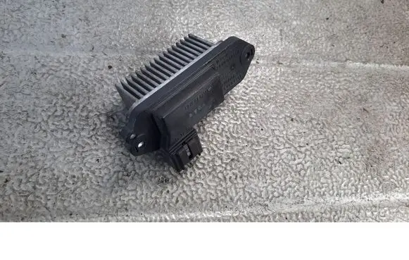 Mazda 3 I Heater blower motor/fan resistor 