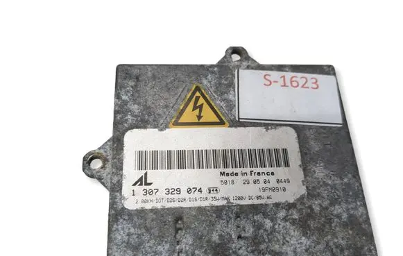 BMW 3 E46 Headlight ballast module Xenon 1307329074 19FM0910