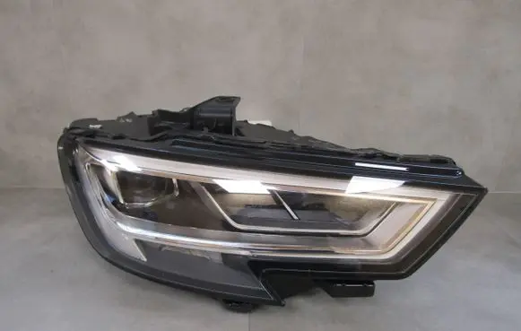Audi A3 S3 8V Headlight/headlamp 8V0941034C