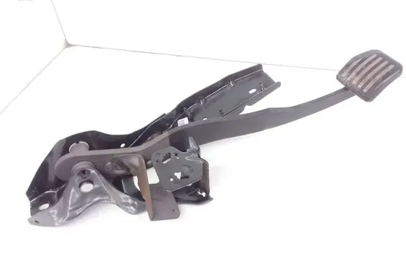 Land Rover Freelander 2 - LR2 Brake pedal 7G9N2D094EA