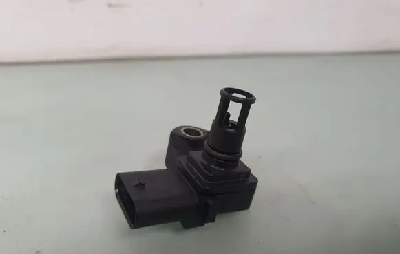 BMW 3 G20 G21 Air pressure sensor 8637900 13628637900