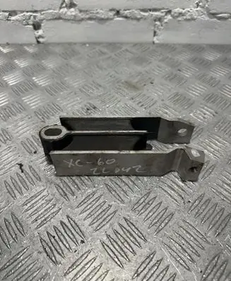 Volvo XC60 Engine mount bracket 9487476