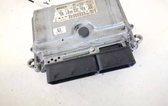 Volvo V70 Engine control unit/module 31286086 0261209108