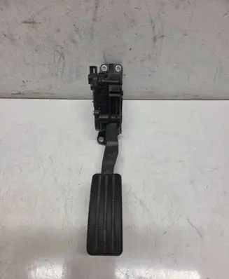 Dacia Duster Accelerator throttle pedal 6PV00908502 8200386506