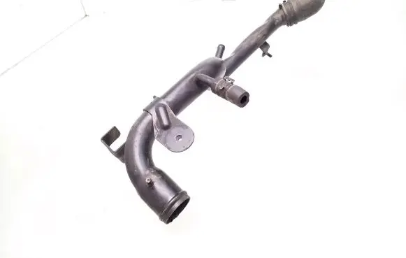 Audi A4 S4 B7 8E 8H Engine coolant pipe/hose 038121071S