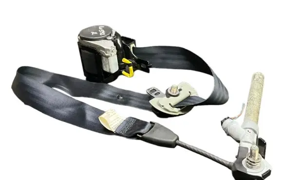Citroen C-Crosser Front seatbelt 6066746 0435094