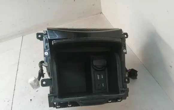 Hyundai i40 Dashboard storage box/compartment 846353Z100 TB2421