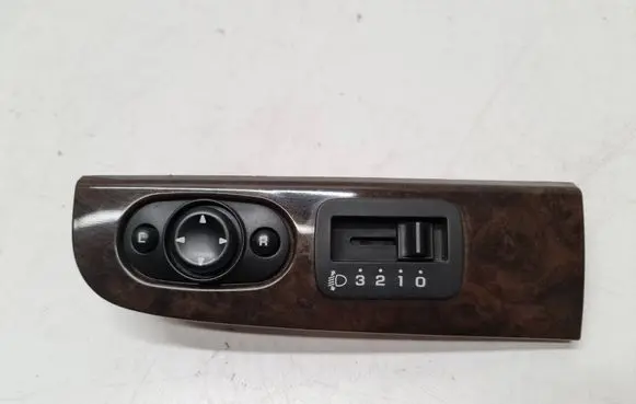 Chrysler Sebring (ST-22 - JR) Wing mirror switch 04608509AA 23199