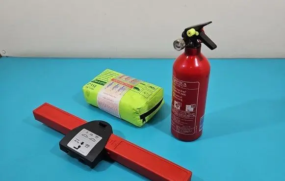 Audi A8 S8 D4 4H Emergency warning sign 4H0860251 IMPRK1409255