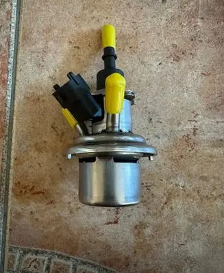 BMW 5 GT F07 Fuel pressure sensor 0444025010 18308514448