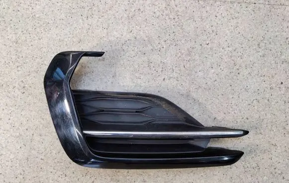 Volkswagen Golf VII Front bumper lower grill 5G0853665Q25 5G0853665Q