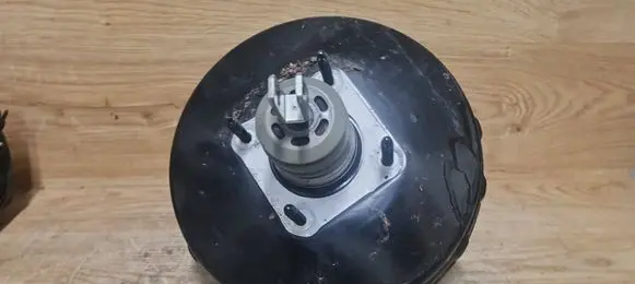 Volvo V70 Brake booster P31257694 6G912B195EF