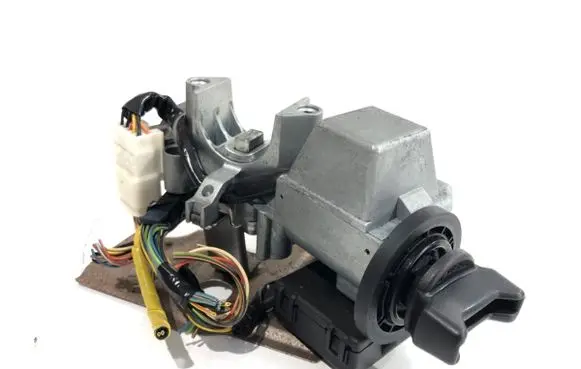 Suzuki Swift I Ignition lock 33970-62J00