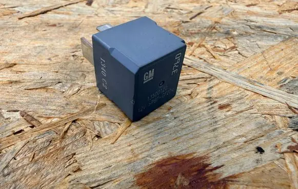 Opel Insignia A Other relay 13500120