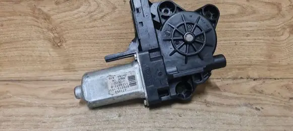 Volvo S80 Front door window regulator motor 970713101