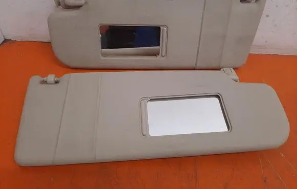 Skoda Octavia Mk2 (1Z) Sun visor