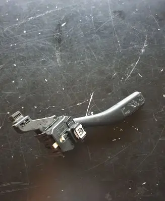Volkswagen Touran I Indicator stalk 01103511 103B1172966083