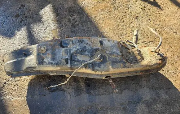 Mitsubishi Pajero Fuel tank 