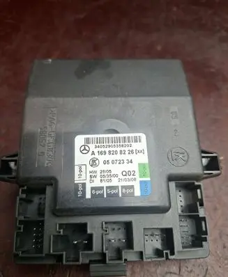Mercedes-Benz A W169 Door control unit/module A1698208226 05072334