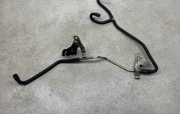 Opel Insignia B Engine coolant pipe/hose 55579107