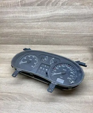 Renault Clio II Speedometer (instrument cluster) 8200059763
