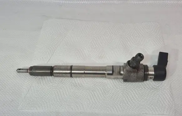 Fuel injector