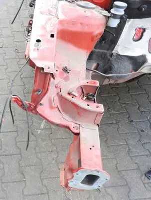 Hyundai i30 Front side member T9J5G
