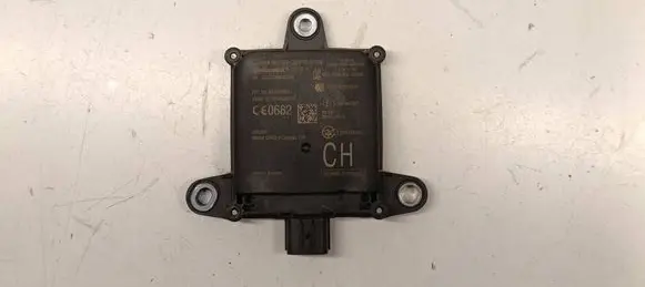 Toyota C-HR I Blind spot module 88162F4010 CZ430820200 10R047527