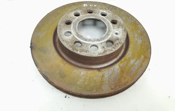 Volkswagen Jetta V Front brake disc