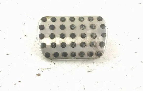 Mercedes-Benz C W204 Brake pedal 1702900182 1232910082