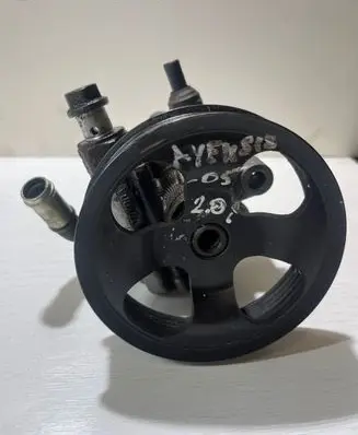Toyota Avensis T250 Power steering pump 32100
