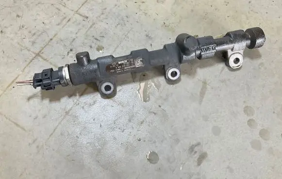 Fuel pressure sensor