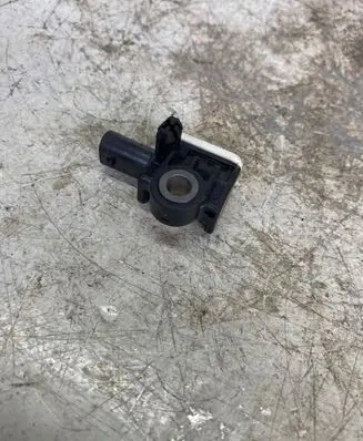 Mercedes-Benz CLA C117 X117 W117 Airbag deployment crash/impact sensor A1668210151