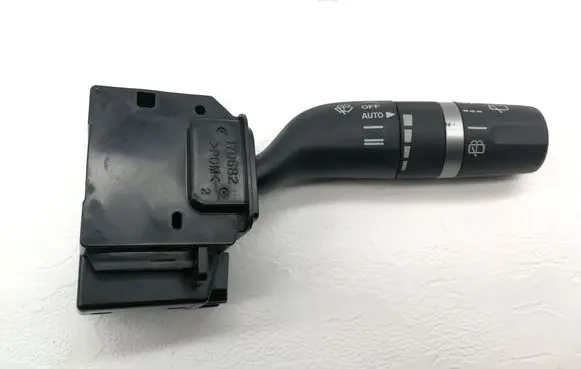 Mazda 3 II Wiper speed switch 17D682
