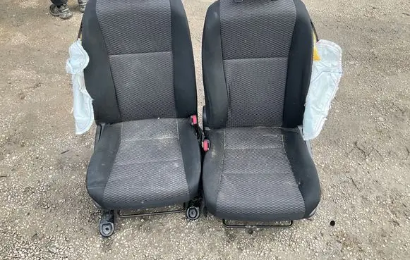 Toyota Hilux (AN120, AN130) Front driver seat 