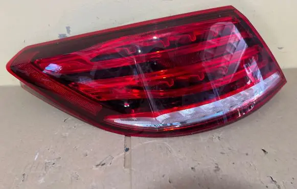 Mercedes-Benz E C207 W207 Rear/tail lights A2079063300
