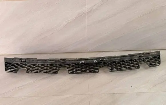 Volkswagen PASSAT B7 Rear bumper mounting bracket 3AF807863
