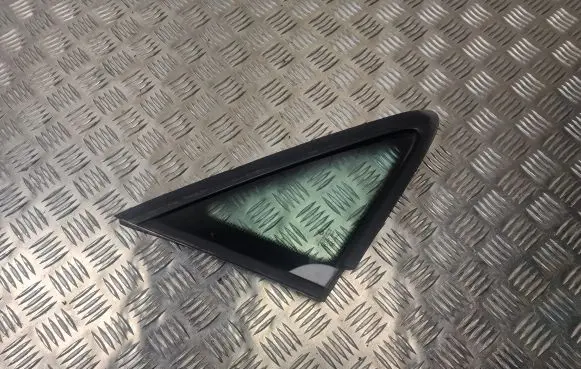 Volkswagen Touran II Front triangle window/glass 1T0845412