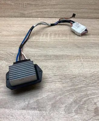 Toyota Avensis T220 Heater blower motor/fan resistor 4993002121 2464701781
