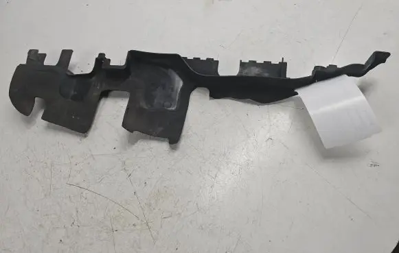 Audi A4 S4 B6 8E 8H Intercooler air guide/duct channel 8E0121283B