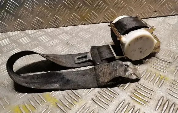 Audi A3 S3 8P Rear seatbelt 8P3857805B