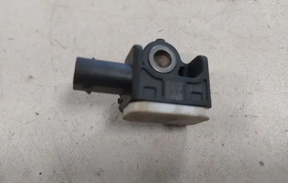 Skoda Fabia Mk2 (5J) Airbag deployment crash/impact sensor 2H0959351
