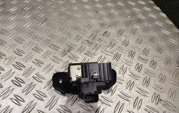 KIA Stonic Tailgate lock latch 81230H8400