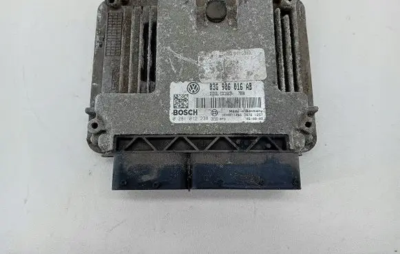 Volkswagen Golf V Engine control unit/module ECU