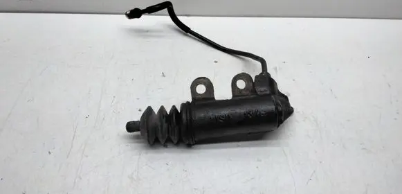Clutch slave cylinder