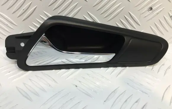 Volkswagen PASSAT B6 Front door interior handle 3C2837113