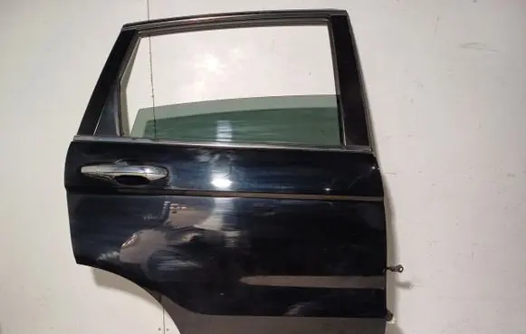 Honda CR-V Rear door