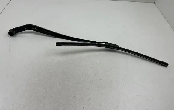 Mazda 6 Windshield/front glass wiper blade 