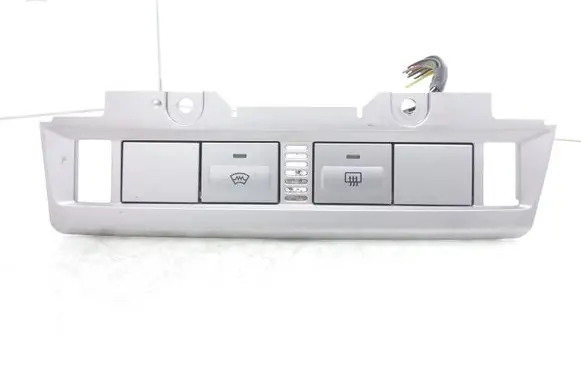 Ford Focus Windscreen/window heater switch 8V4T18C621AA 4M5113D734AD